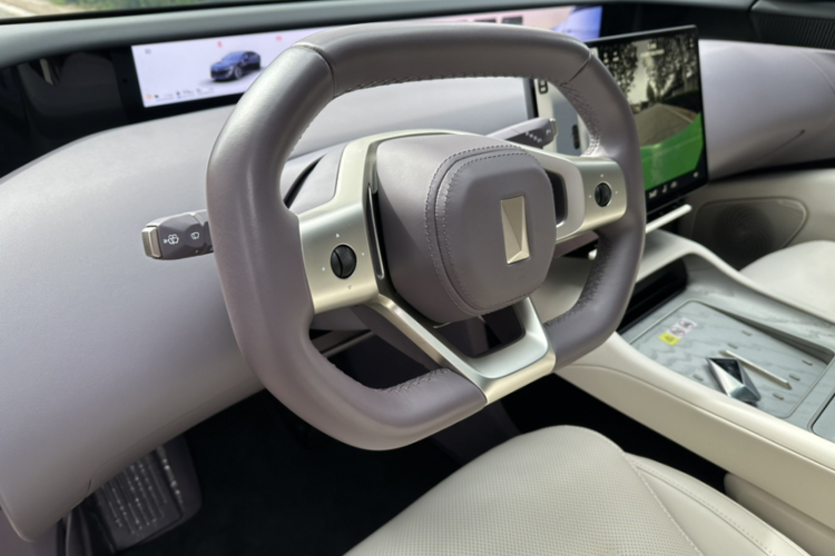 阿维塔12 2025款 Ultra增程版局部细节13