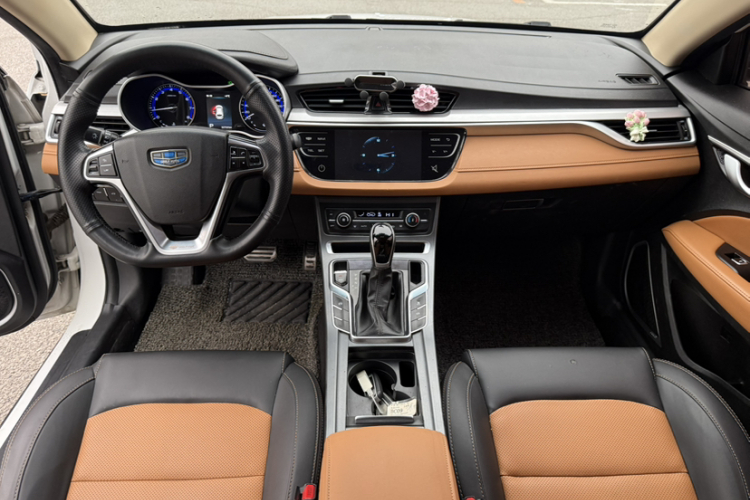 吉利汽车 远景S1 2018款 1.4T CVT锋驰型中控内饰7007