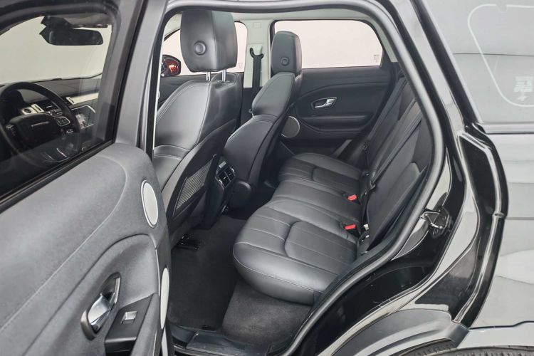 路虎 揽胜极光 2018款 240PS SE 智耀版中控内饰7005