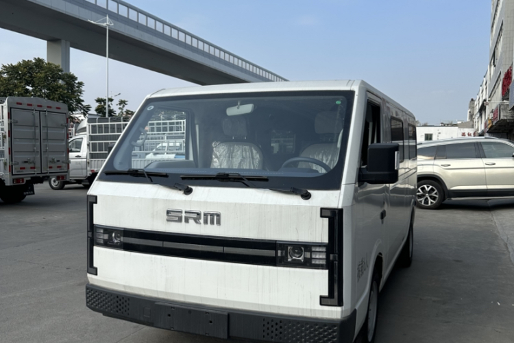 SRM鑫源新能源E3L 2025款 宁德41.86Kwh 305KM 实用型客车车身外观6005