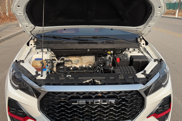 捷途X70 2023款 1.5T DCT超越PRO+版 5座局部细节24