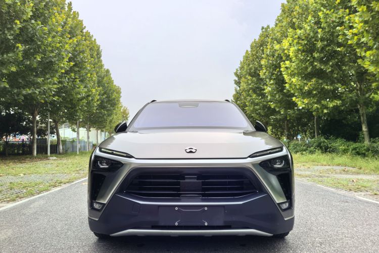 蔚来ES8 2022款 100kWh 签名版 七座车身外观6001