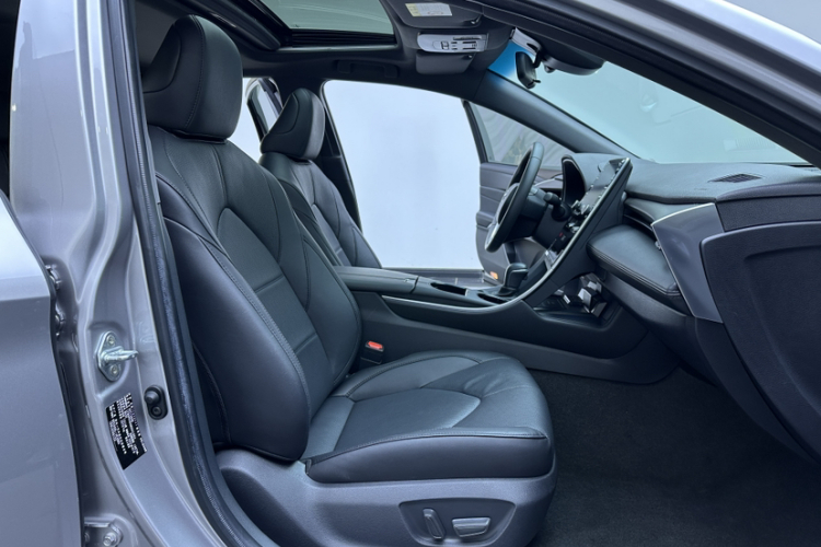 丰田 亚洲龙 2019款 2.0L 豪华版 国VI局部细节41