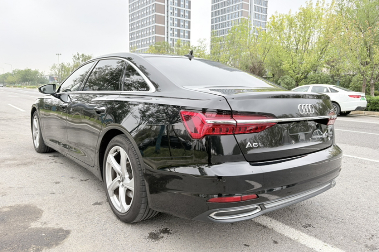 奥迪A6L 2019款 45 TFSI quattro 尊享致雅型车身外观6003