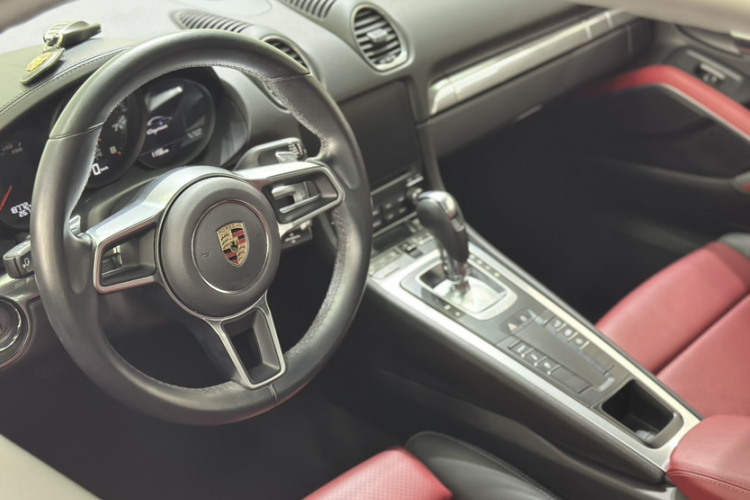 保时捷718 2020款 Cayman 2.0T中控内饰7002