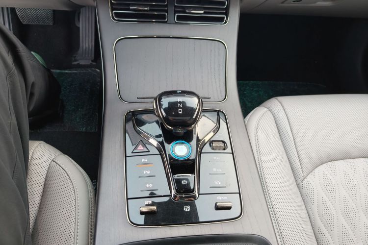 比亚迪 汉 2025款 EV 701KM激光雷达智驾型局部细节18