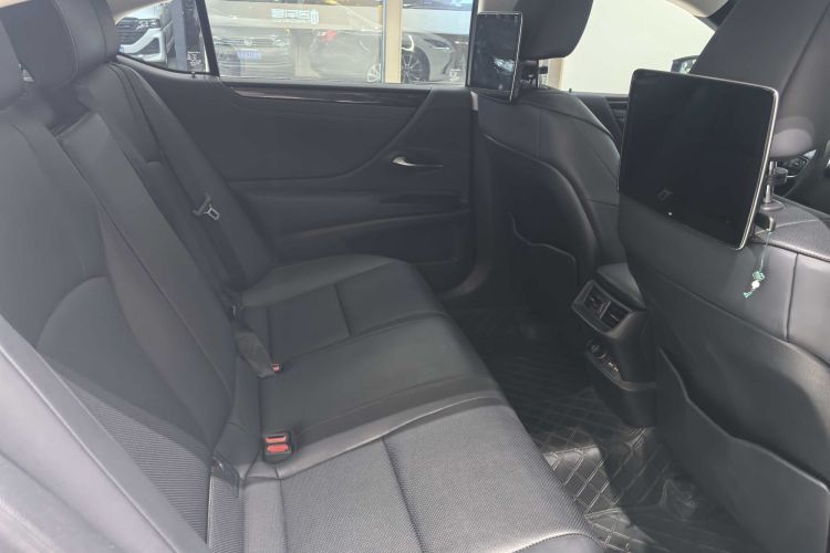 雷克萨斯ES 2020款 300h 臻享版中控内饰7003