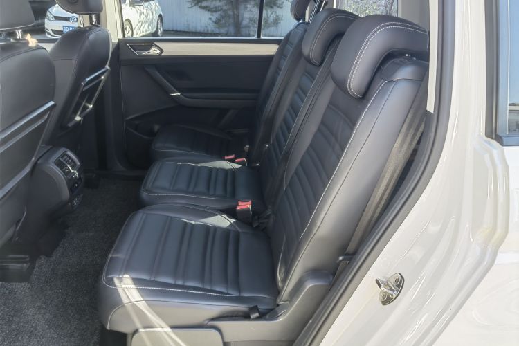 大众 2018款 途安L 280TSI DSG舒适版 7座 国V中控内饰7003