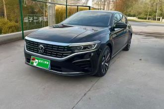 大众 帕萨特 2022款 330TSI 豪华版