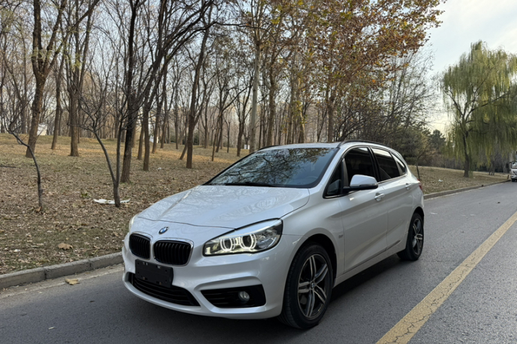宝马2系旅行车 2016款 218i 运动设计套装局部细节57