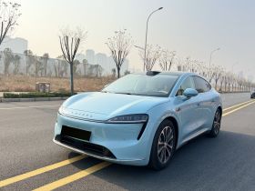 鸿蒙智行 智界R7 2025款 增程 251km Max