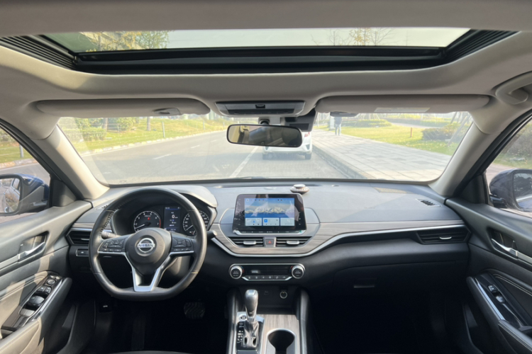 日产 天籁 2021款 2.0L XL 舒适版中控内饰7009
