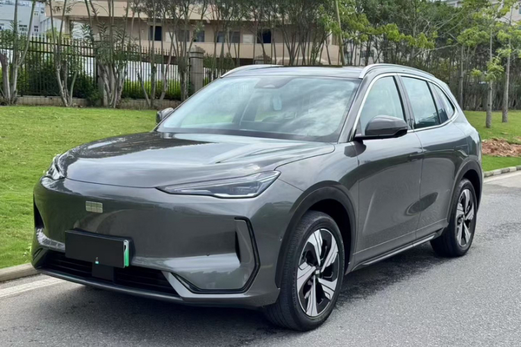 吉利银河 银河E5 2024款 530km 星舰版车身外观6005