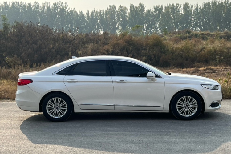 福特 金牛座 2017款 改款 EcoBoost 245 时尚型车身外观6005