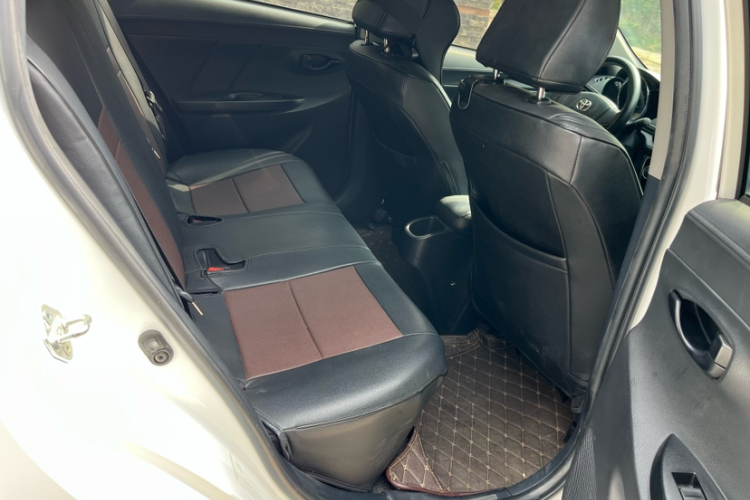 丰田 YARiS L 致享 2020款 1.5L CVT领先版中控内饰7010