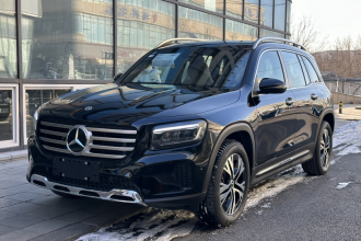 奔驰GLB 2025款 GLB 220 动感型