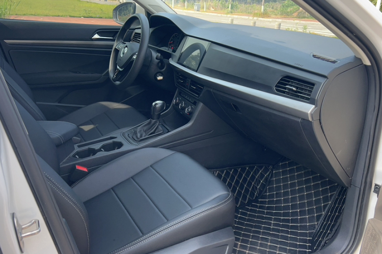 大众 朗逸 2022款 1.5L 自动风尚版中控内饰7006