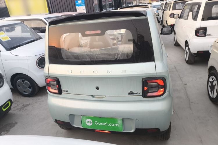 吉利银河 熊猫 2025款 210km 元气熊车身外观6003