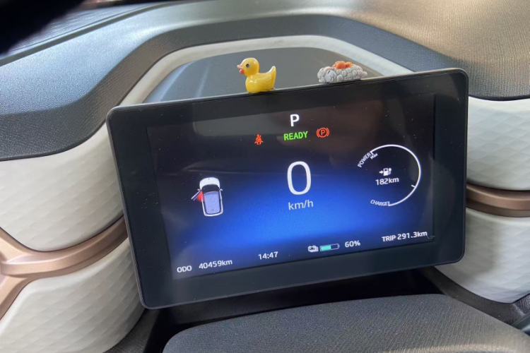 思皓 花仙子 2021款 302km 时尚型 31.4kWh中控内饰15