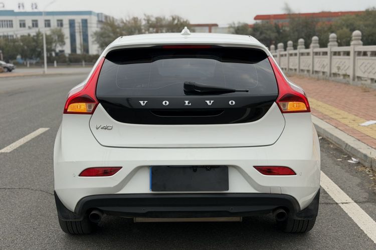 沃尔沃V40 2014款 2.0T 智雅版车身外观6005