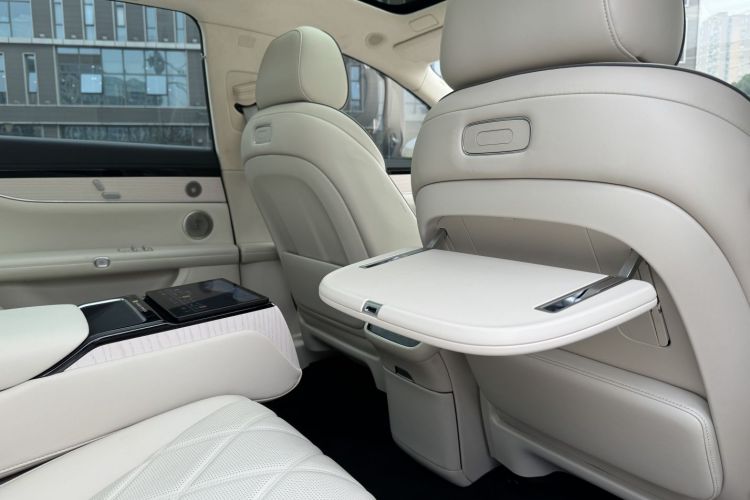 鸿蒙智行 享界S9 2024款 纯电 Ultra 四驱旗舰版中控内饰7013