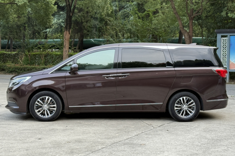 别克GL8 2018款 ES 28T 旗舰型 国VI车身外观6003