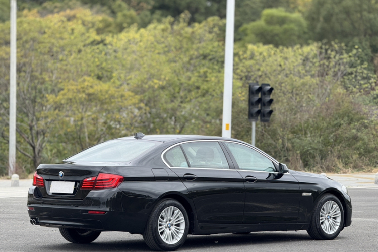 宝马5系 2014款 525Li 领先型车身外观6005