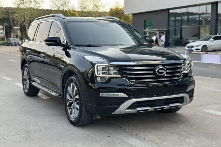 广汽传祺 传祺GS8 2017款 320T 两驱豪华智联版（七座）车身外观6005