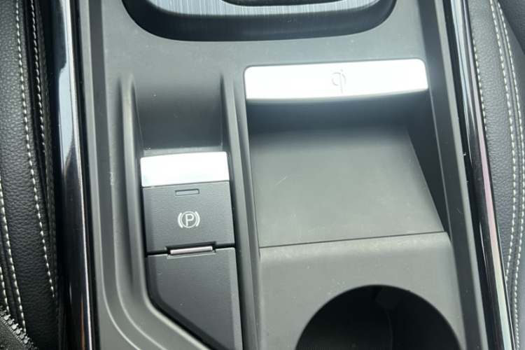 江铃 驭胜S330 2016款 1.5L GTDi 自动两驱尊贵版局部细节9004