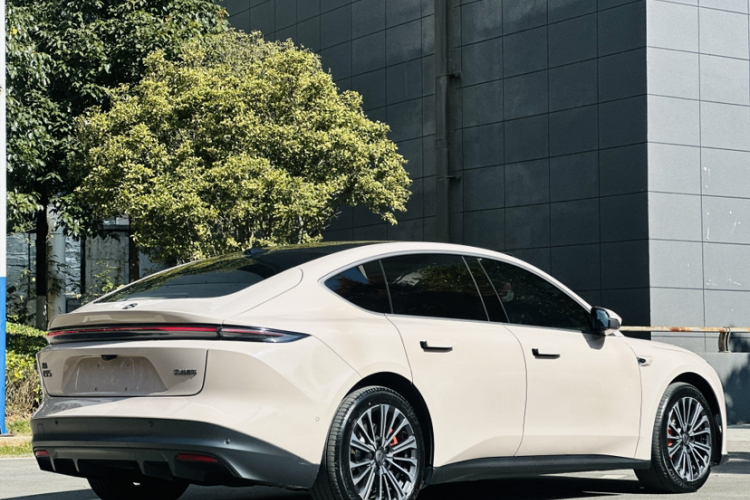 蔚来ET5 2022款 75kWh车身外观6003