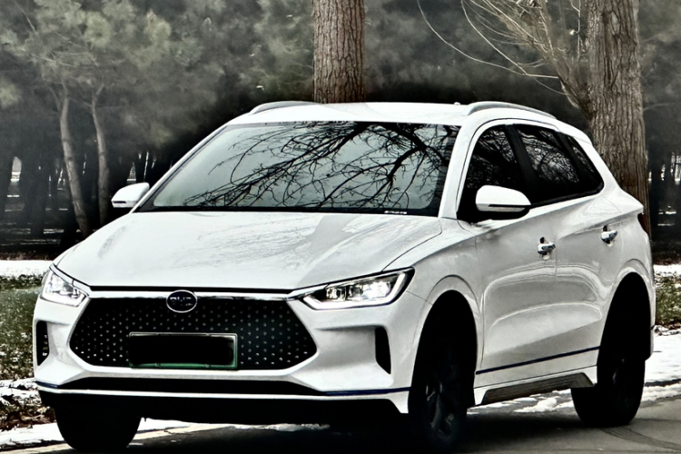 比亚迪e2 2021款 豪华型车身外观6005