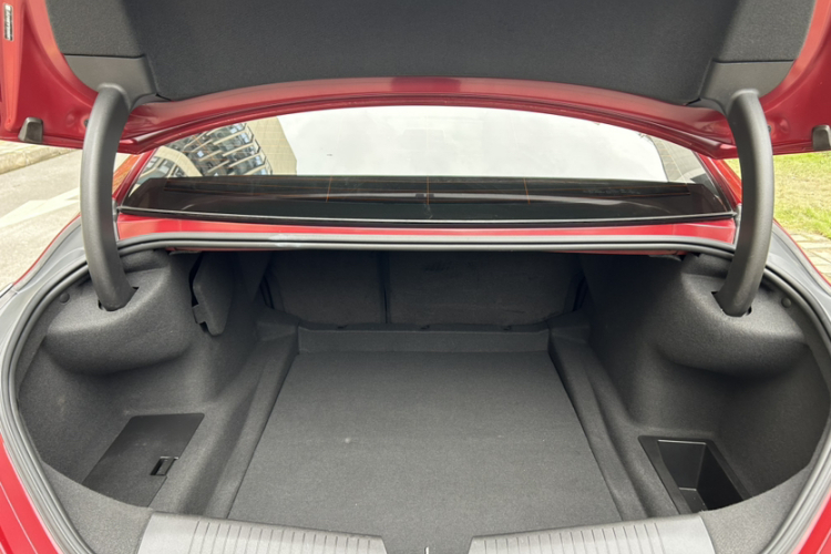 凯迪拉克CT4 2020款 28T 精英型车身外观6011