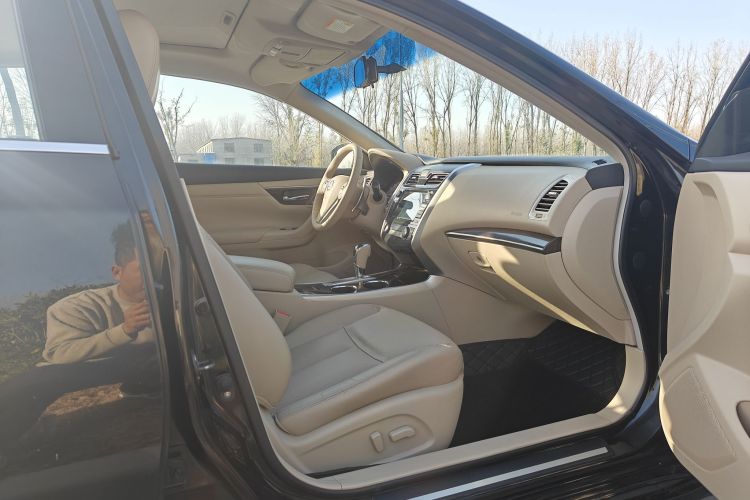 日产 天籁 2013款 2.5L XL领先版中控内饰7009