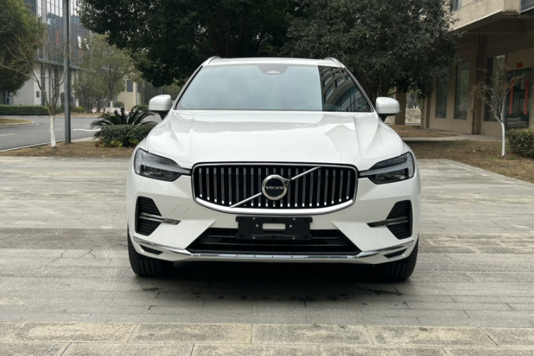 沃尔沃XC60 2025款 B5 四驱智远豪华版车身外观6001