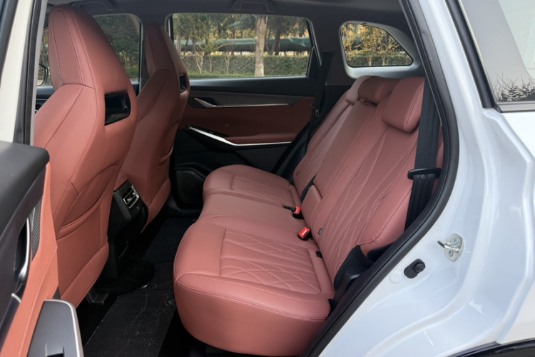 长安CS75 PLUS 2024款 第三代 冠军版 1.5T 智驾劲航型中控内饰7005