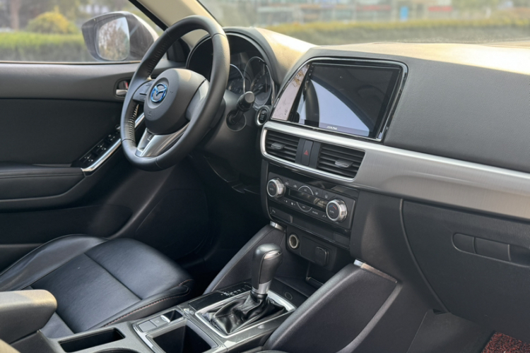 马自达CX-5 2015款 2.0L 自动两驱都市型中控内饰7004
