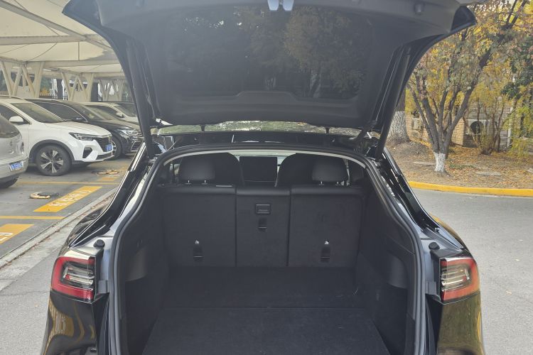 特斯拉 Model Y 2022款 改款 后轮驱动版局部细节23