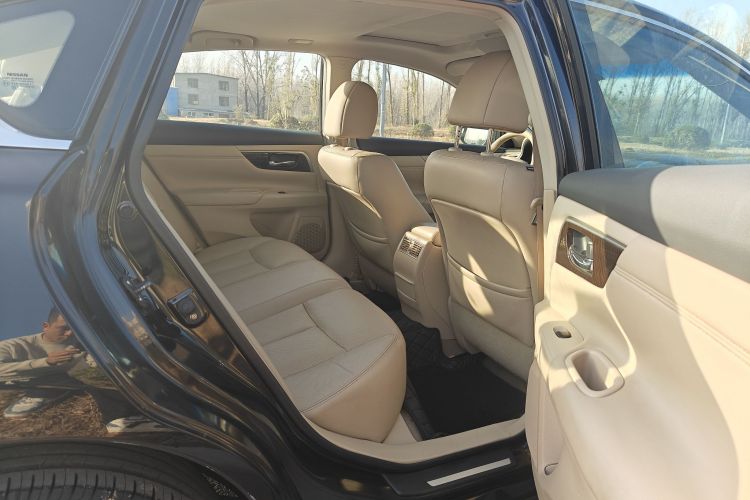 日产 天籁 2013款 2.5L XL领先版中控内饰7011