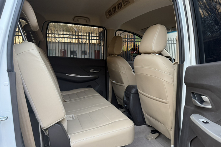 五菱汽车 五菱宏光 2021款 1.5L S舒适型LAR中控内饰7011