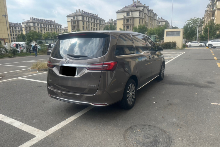 别克GL8 2023款 陆上公务舱 舒适型车身外观6004