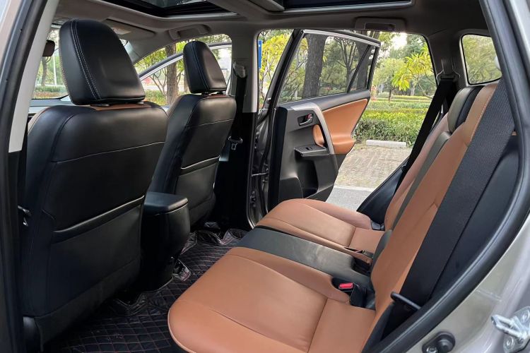 丰田 RAV4荣放 2016款 2.5L 自动四驱精英版中控内饰7003