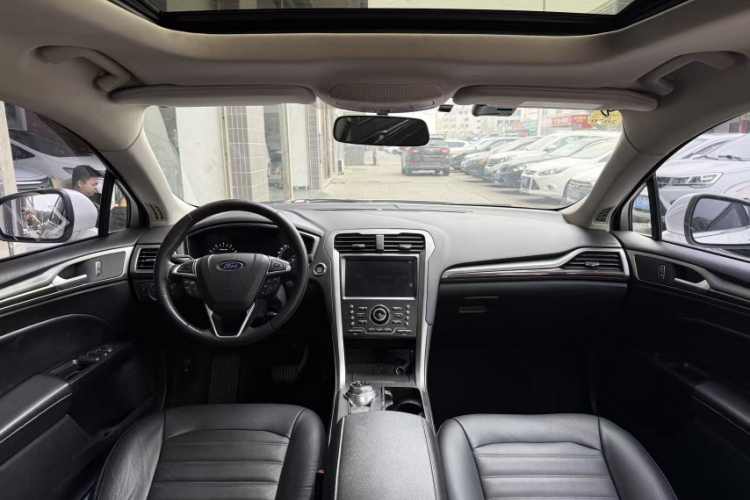 福特 蒙迪欧 2018款 EcoBoost 200 时尚型中控内饰7002