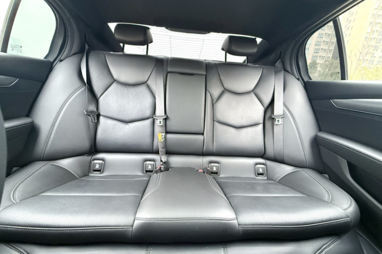 凯迪拉克CT5 2024款 28T 豪华型Pro中控内饰7014