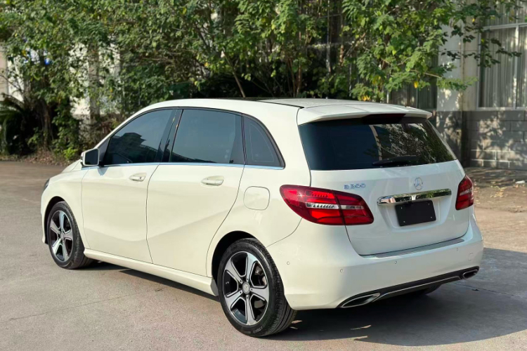 奔驰B级 2015款 B 200 时尚型车身外观6003