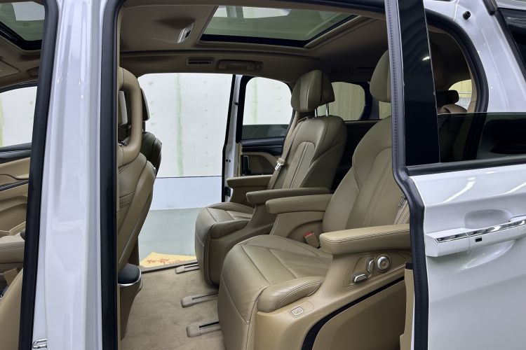 别克GL8 2021款 ES陆尊 653T 旗舰型中控内饰7004