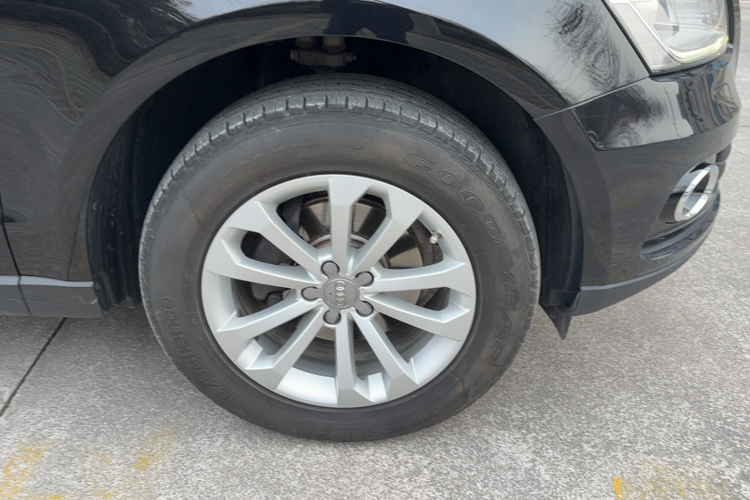 奥迪Q5 2015款 40 TFSI 技术型车身外观6003