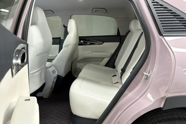 吉利银河 星愿 2025款 310km 梦想版中控内饰7004