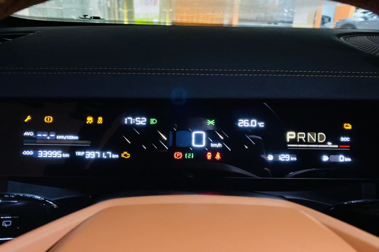 哪吒汽车 哪吒L 2024款 增程 220 闪充版中控内饰15