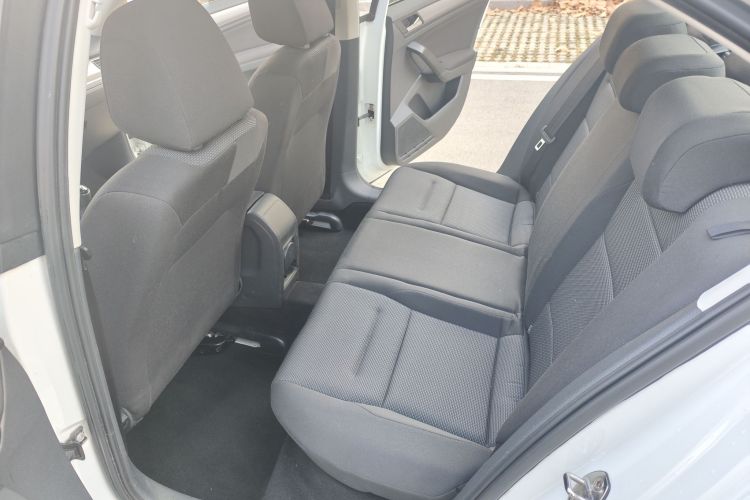 大众 宝来 2016款 1.6L 手动时尚型车身外观6010