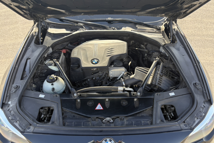 宝马5系 2014款 525Li 豪华设计套装局部细节24